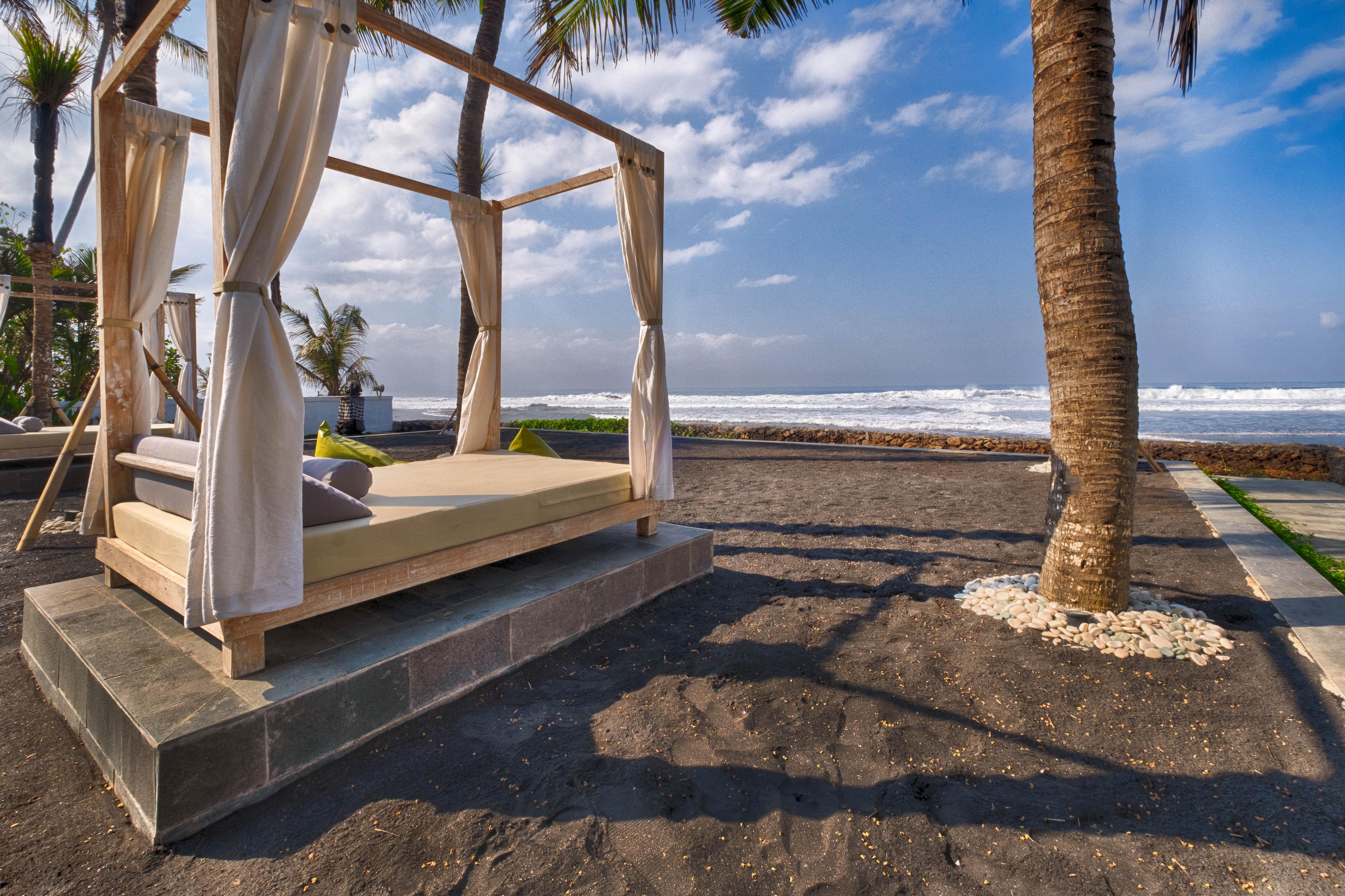 Kutus Kutus Saba Beach Villa Sukawati  Exterior photo